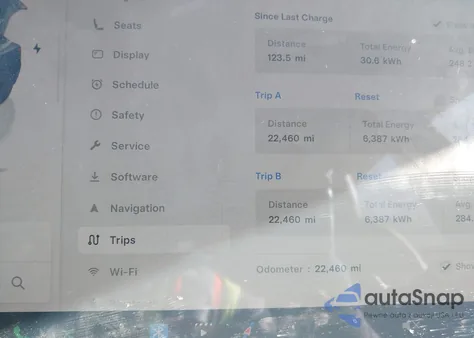 2025 Tesla Model 3 Long Range Rear-Wheel Drive/Standard z USA, uszkodzony, nr VIN 5YJ3E1EA2SF920187